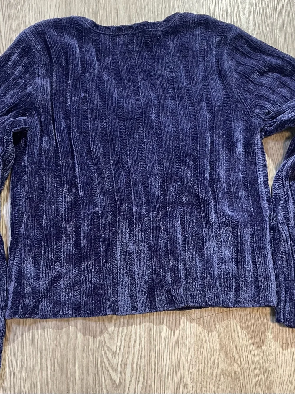 Canyon River Blues V-Neck Ribbed Sweater - Navy